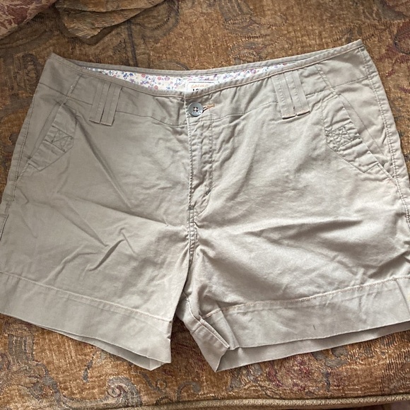 Levi’s 100% cotton cargo shorts size 14 - Picture 1 of 9